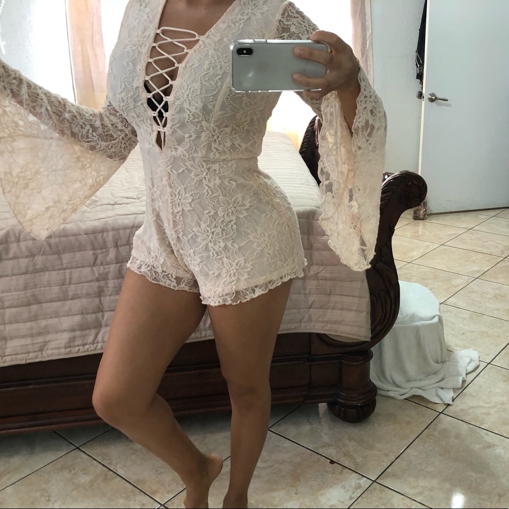 Lace bell sleeve romper